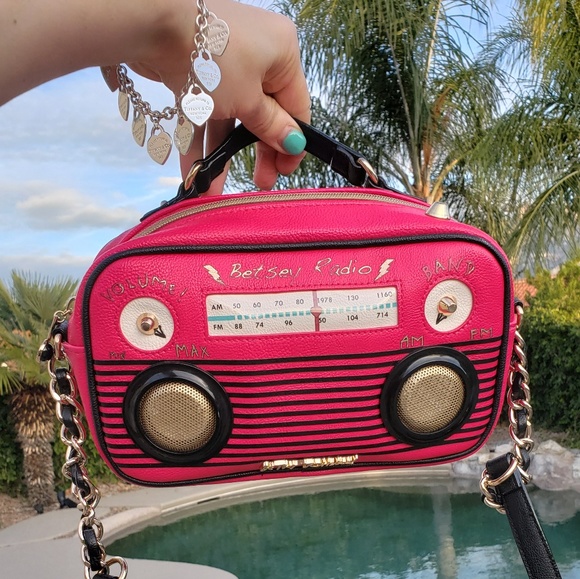 betsey johnson radio purse
